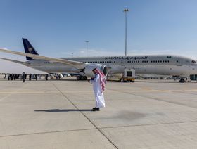 طائرة من طراز بوينغ 787 دريملاينر تابعة للخطوط الجوية السعودية - المصدر: بلومبرغ