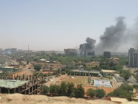 اشتباكات مسلحة في السودان.. واتهامات متبادلة بين الجيش و\"الدعم السريع\"