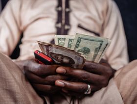 شركات الطيران الأجنبية في نيجيريا تهدد بالإضراب بسبب أزمة الدولار
