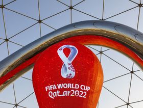 مجسم للعدّ التنازلي لبطولة كأس العالم "فيفا 2022" التي ستضيفها الدوحة، قطر - المصدر: بلومبرغ