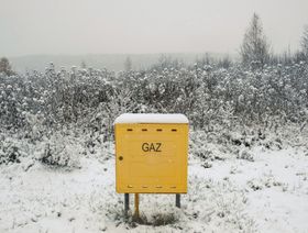 صندوق للغاز بالقرب من منجم الليغنيت المفتوح خارج بيلشاتو ، بولندا ، يوم الخميس 24 نوفمبر 2022 - المصدر: بلومبرغ