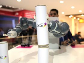 صندوق الاستثمارات العامة السعودي يبيع 5% من \"stc\" لجمع 3.1 مليار دولار