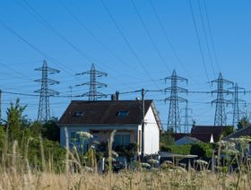 \"كهرباء فرنسا\" تطلب تعويضاً من الحكومة بـقيمة 8.5 مليارات دولار
