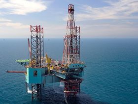 \"أدنوك\" و\"طاقة\" تطوران مشروعاً لخفض الكربون بقيمة 3.6 مليار دولار