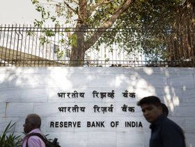 الهند تتجه لزيادة الفائدة 50 نقطة أساس للمرة الثالثة مع هبوط الروبية