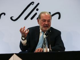 الملياردير كارلوس سليم يتحدث خلال مؤتمر صحفي في مكسيكو سيتي، المكسيك  - المصدر: بلومبرغ