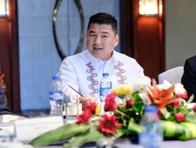 دينيس أوي - المصدر: بلومبرغ