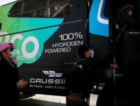 أرامكو تحرز تقدماً في محادثات توريد الهيدروجين الأزرق مع اليابان وكوريا الجنوبية