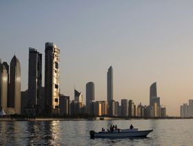 دبي تفوّت طفرة طروحات الأسهم الجديدة التي تجتاح أبوظبي والرياض