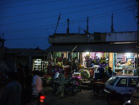 أزمة الغاز الطبيعي العالمية قد تترك باكستان في الظلام