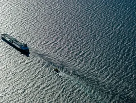 أسعار النفط تهوي مع تصاعد التوترات التجارية بين أميركا والصين