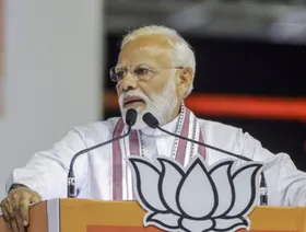 مودي يتوجه إلى اليابان بحثاً عن تعهدات استثمارية لمواجهة رسوم ترمب