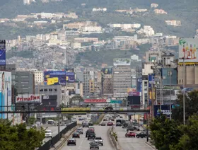 وزير الاقتصاد اللبناني: الإصلاح قد يرفع الناتج المحلي إلى 100 مليار دولار