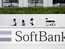 أسهم سوفت بنك تسقط لليوم الثاني وسط قلق من صفقة \"إنتل\"