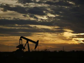 تدفقات النفط الأميركي إلى الصين تقترب من الصفر بعد وابل الرسوم