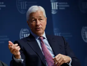 \"جيه بي مورغان\" يسمح باستخدام بتكوين وإيثريوم كضمان للقروض