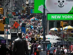 بعد كاليفورنيا.. نيويورك تتوقع تراجع عدد السياح الأجانب بسبب ترمب