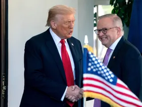 ترمب يوقع اتفاقاً مع أستراليا بشأن المعادن الحيوية