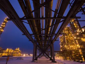 هجوم بطائرات مسيرة على مصفاة نفط رئيسية للتصدير في روسيا