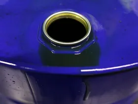 ماكواري: سعر النفط قد يدنو من 50 دولاراً للبرميل في أوائل 2026