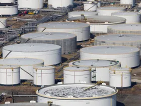 أسعار النفط تستقر بعد انخفاض وسط تصعيد ترمب لهجته تجاه الهند