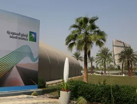 أرامكو و\"DHL\" تراهنان على استثمارات ضخمة لدعم القطاع اللوجستي السعودي