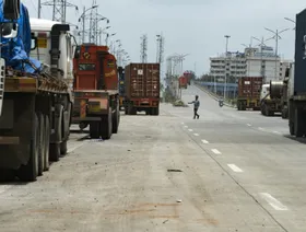 ترمب يخطط لرسوم جمركية جديدة ضد الصين والهند للضغط على روسيا