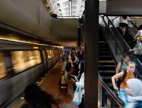 تباطؤ متوقع لنمو الوظائف الأميركية قبيل اجتماع الاحتياطي الفيدرالي