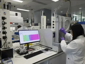 أبوظبي توسع استثمارات الرعاية الصحية الذكية لتنويع الاقتصاد