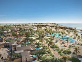 رسم فني لأحد المنتجعات الشاطئية ضمن "مشروع البحر الأحمر"، المملكة العربية السعودية - المصدر: بلومبرغ