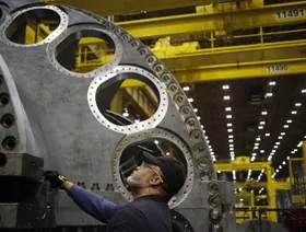 نشاط التصنيع في الولايات المتحدة ينكمش للشهر السادس في سبتمبر