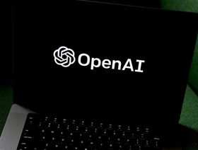 شعار شركة 'أوبن ايه أي' (OpenAi) مطورة تطبيق 'تشات جي بي تي' (ChatGPT) على شاشة كمبيوتر محمول - المصدر: بلومبرغ