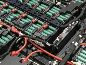 الصين تستعرض نفوذها في سلاسل إمداد البطاريات بقيود تصدير جديدة