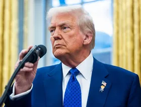 بلومبرغ: ترمب يخطط لحضور مؤتمر استثمار سعودي في ميامي