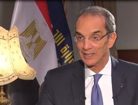 وزير الاتصالات المصري، عمرو طلعت، في لقاء سابق مع الشرق - المصدر: بلومبرغ