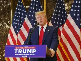 ترمب يعلن عزمه لقاء بوتين يوم الجمعة في ألاسكا