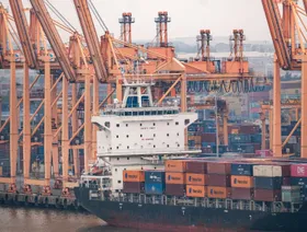 تعريفات ترمب الجديدة تهدد الفائزين بحربه التجارية الأولى