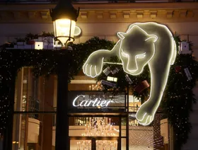 واجهة متجر تابع لشركة كارتييه للأزياء الفاخرة التابعة لشركة "ريتشمونت" - المصدر: بلومبرغ