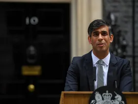 ريشي سوناك من رئاسة وزراء بريطانيا إلى \"غولدمان ساكس\"