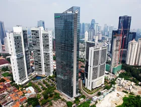 ناطحات سحاب في العاصمة الإندونيسية جاكرتا - بلومبرغ