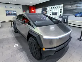 غيتس وماسك يخفقان في استشراف مستقبل الشاحنات الكهربائية