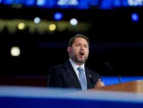 تحالف الجمهوريين والديمقراطيين الداعم للعملات المستقرة يتصدع