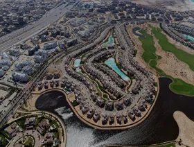 مجسم لمشروع "مراسي" التابع لشركة "إعمار مصر للتنمية" على الساحل الشمالي، مصر - المصدر: بلومبرغ