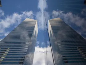 \"سيتي\" يتوقع عودة تسارع التضخم ورفع أسعار الفائدة في 2026-2027