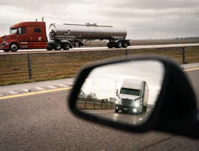 تراجع التجارة يقوض مكاسب الرسوم الجمركية الأميركية