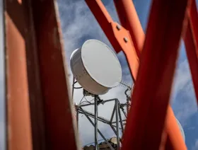 \"إيدج بوينت\" المدعومة من أبوظبي تسعى لاقتراض 475 مليون دولار لتمويل توزيعات