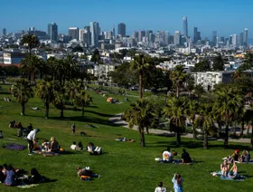 كاليفورنيا تحذر من تراجع عائدات السياحة بسبب سياسات ترمب