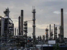 تراجع أسعار النفط يجبر تابعة لـ\"إكسون\" على خفض 20% من العمالة