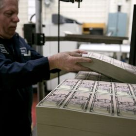 جون أوثرز: تخفيض"موديز" تصنيف أميركا يؤثر على معنويات الأسواق