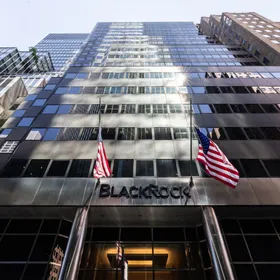 المقر الرئيسي لشركة "بلاك روك" في نيويورك. الولايات المتحدة - المصدر: بلومبرغ